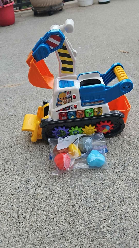 Vtech Toy Excavator - photo 2