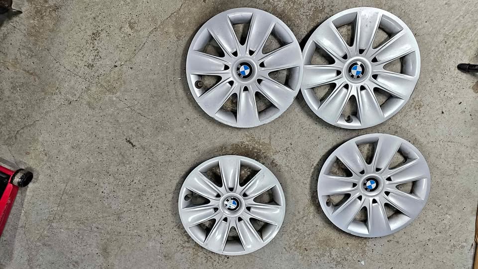 Bmw hub caps