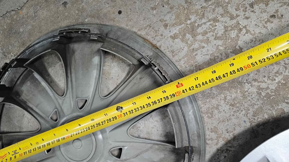 Bmw hub caps - photo 3