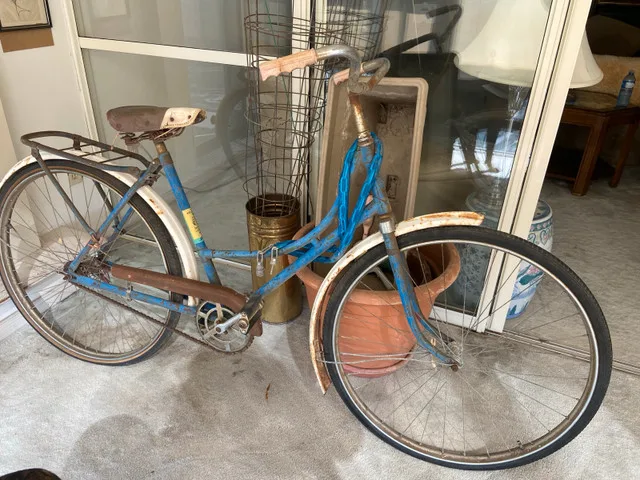 Vintage Bicycle thumbnail