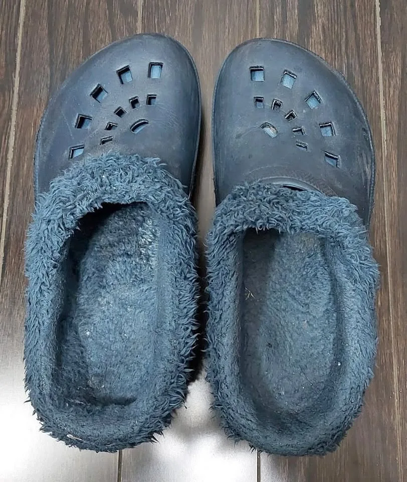 DAWGS Blue Fleece-Lined Rubber Clogs – Unisex Size 8/9 thumbnail