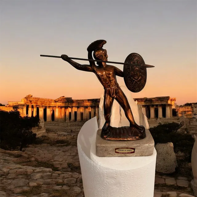 Leonidas of Sparta Statue image indicator(4)