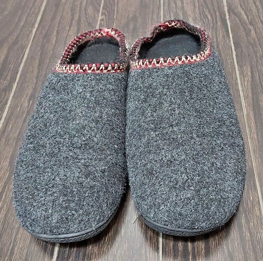 Grey Wool-Blend Cozy Indoor Slippers – Size Large (L/G)