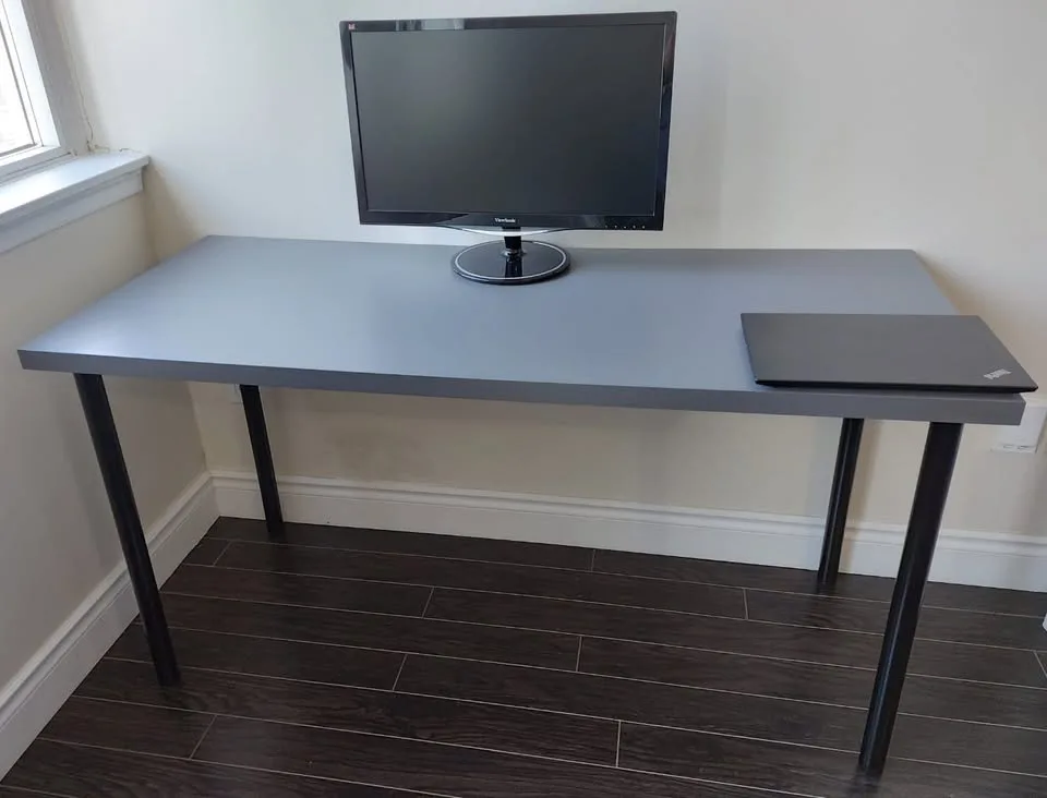 IKEA Desk – 140 x 60 cm (Grey Effect Black) image indicator(3)