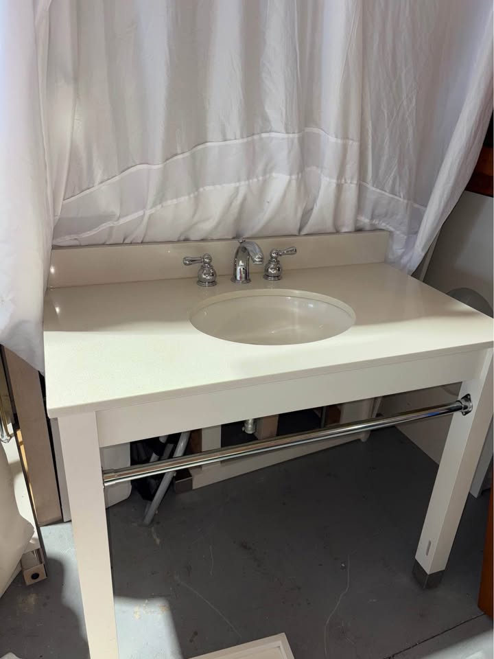 🛁 Hotel-Grade Bathroom Vanities – Solid Wood + Stone Top - photo 3