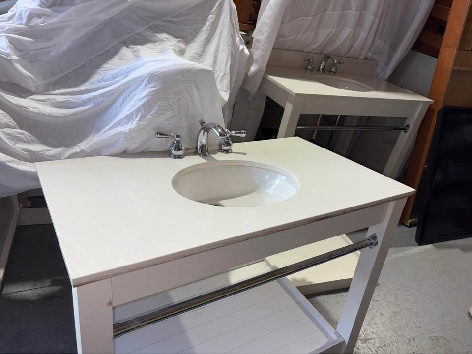 🛁 Hotel-Grade Bathroom Vanities – Solid Wood + Stone Top - photo 4