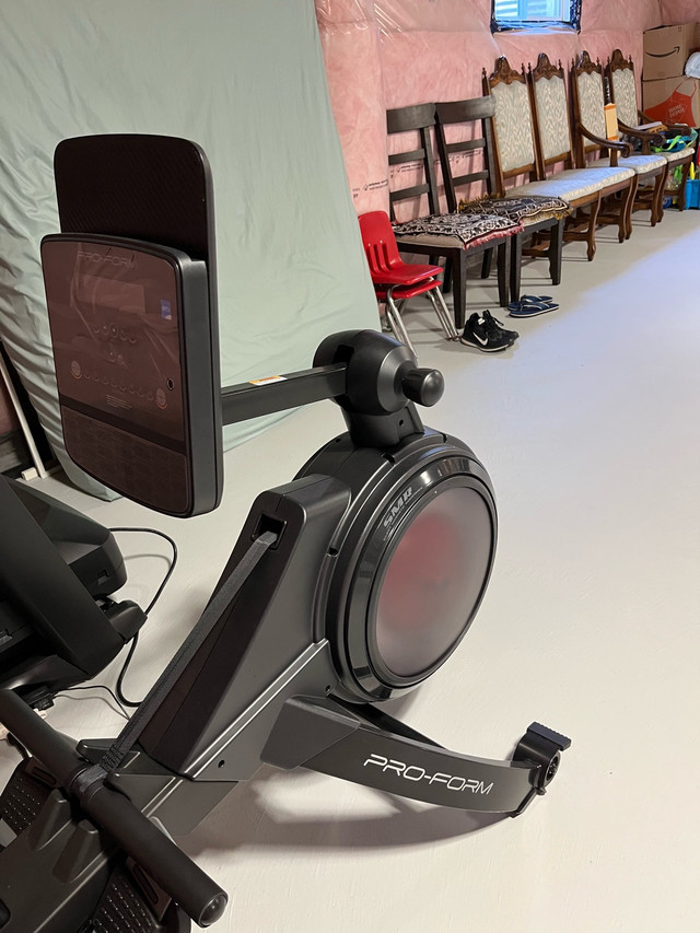 Xterra ERG550W Water Rowing Machine - photo 4