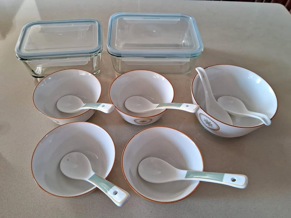 Kitchen Bundle – 5 Soup Bowls with 6 Spoons + 2 Glass - $25