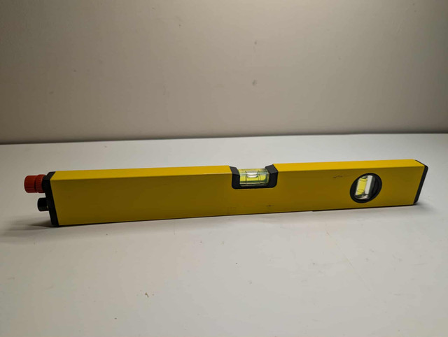 Laser Level Kit + Tripod + Case • $40 | Good Finds - photo 4
