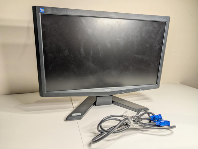 Acer 18.5" LCD Monitor | Tested | Good Finds