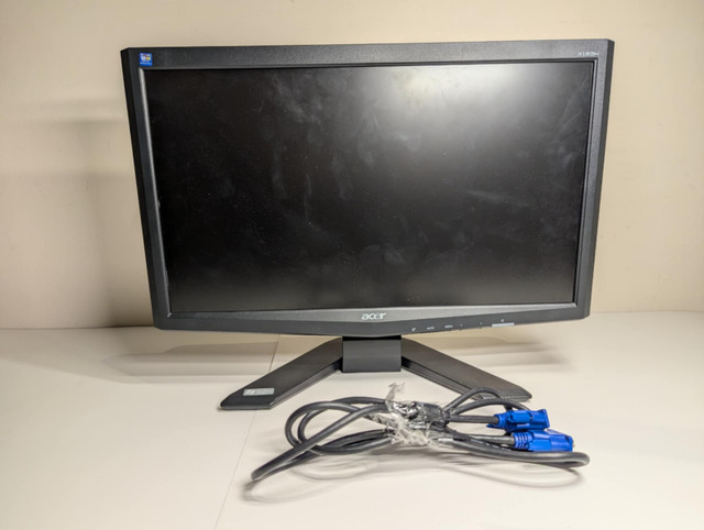 Acer 18.5" LCD Monitor | Tested | Good Finds - photo 4