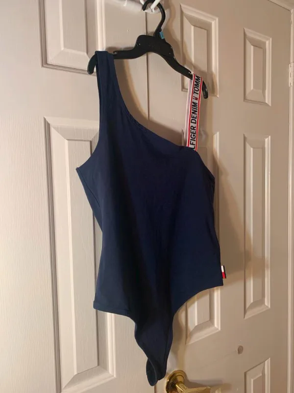 Tommy Hilfiger One Piece Bodysuit (Large) image indicator(6)