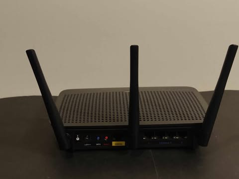 Linksys R75 Max-Stream Dual-Band WiFi 5 Router - photo 4