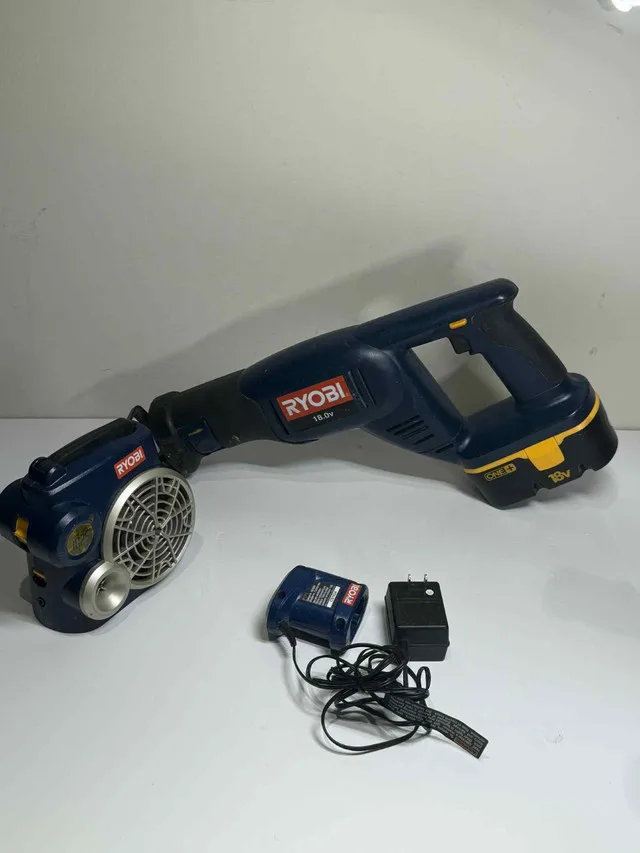 Ryobi Blower + Radio + Battery & Charger | Good Finds image indicator(2)