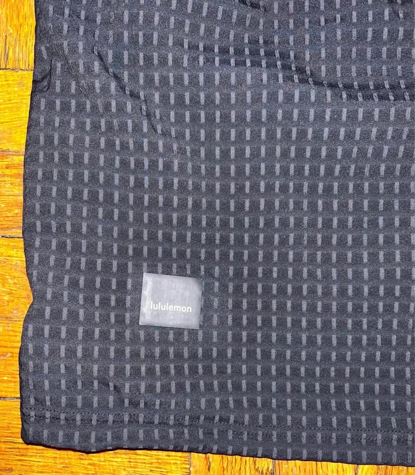 Lululemon Lightweight Men's Black Vest - SZ XL 🧡 image indicator(4)