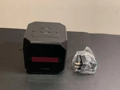 Good Finds | SYLVANIA Dual Alarm Clock Radio image indicator(6)