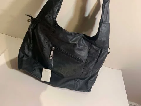 Good Finds | Black Sequin Shoulder Bag image indicator(8)