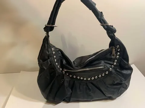 Good Finds | Chic Black Studded Shoulder Bag thumbnail