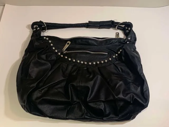 Good Finds | Chic Black Studded Shoulder Bag image indicator(2)