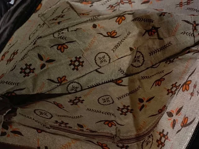 Good Finds | Black Quilted Handbag with Floral Tassels image indicator(6)