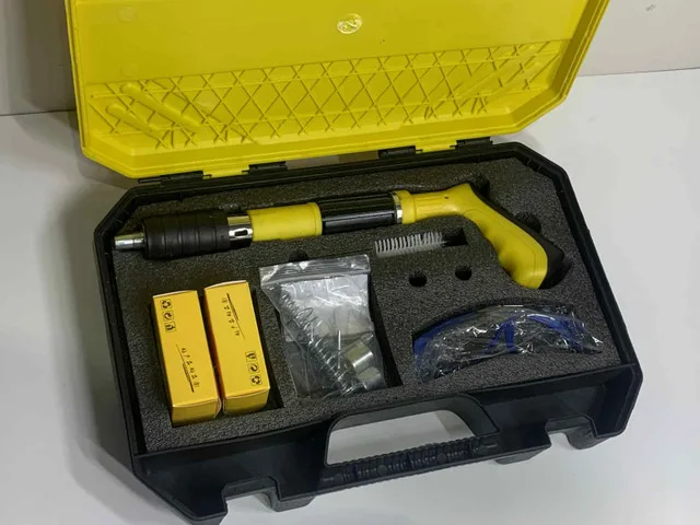 Nail Shooter Tool Kit + Cartridges | NEW | Good Finds thumbnail
