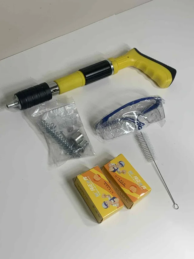 Nail Shooter Tool Kit + Cartridges | NEW | Good Finds image indicator(5)