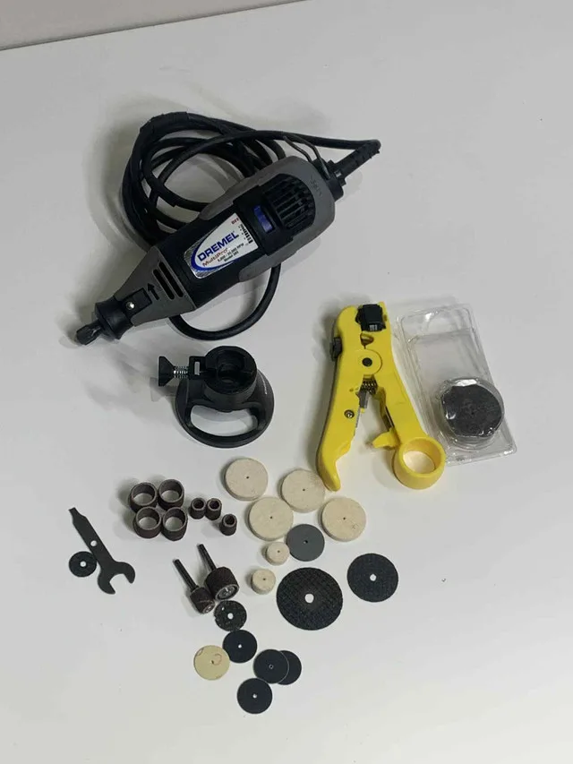 Dremel Rotary Tool 395 + Case & Accessories | Good Finds image indicator(6)