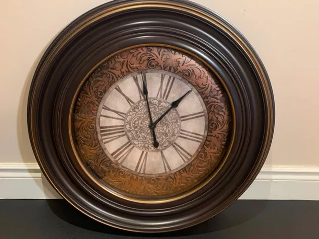 Antique Look Large Round Wall Clock thumbnail