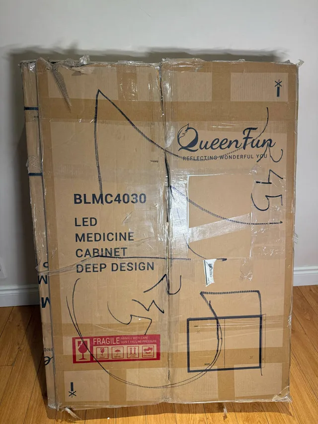 Elega LED Lighted Fogless Medicine Cabinet | Good Finds image indicator(2)