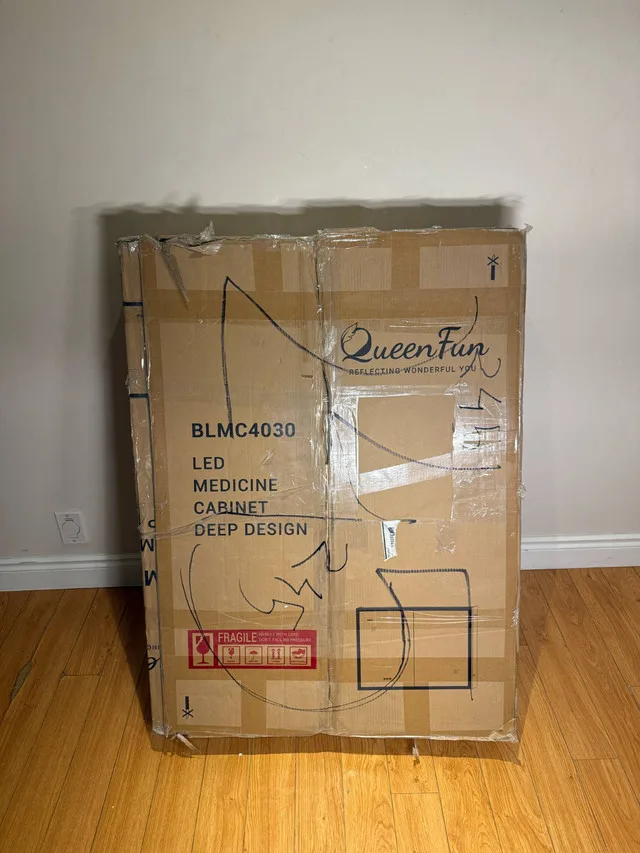 Elega LED Lighted Fogless Medicine Cabinet | Good Finds image indicator(4)