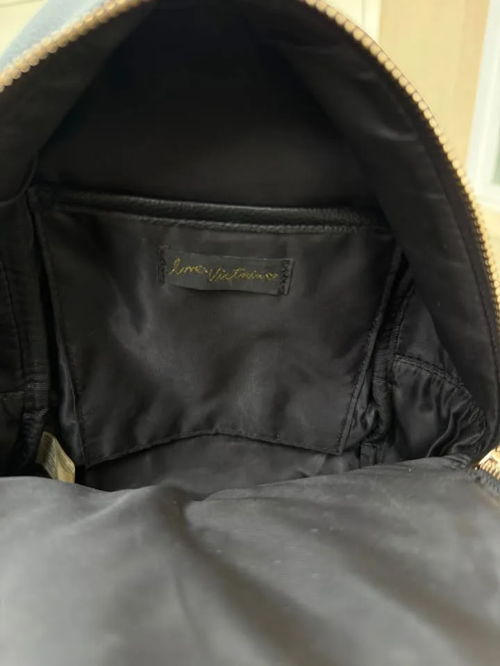 ALL MUST GO image indicator(4)