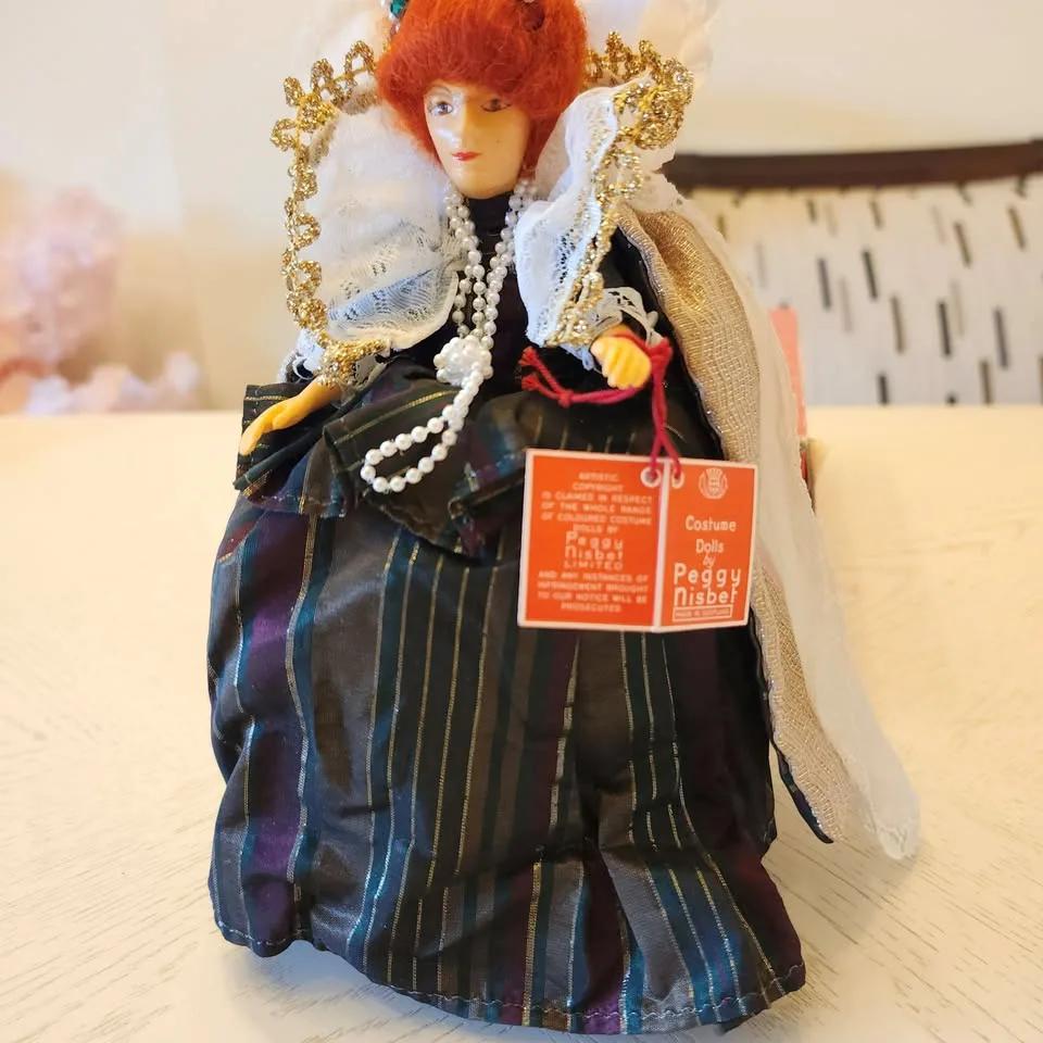 🧡 Peggy Nisbet Doll, Queen Elizabeth 1, Vintage 🧡 image indicator(2)