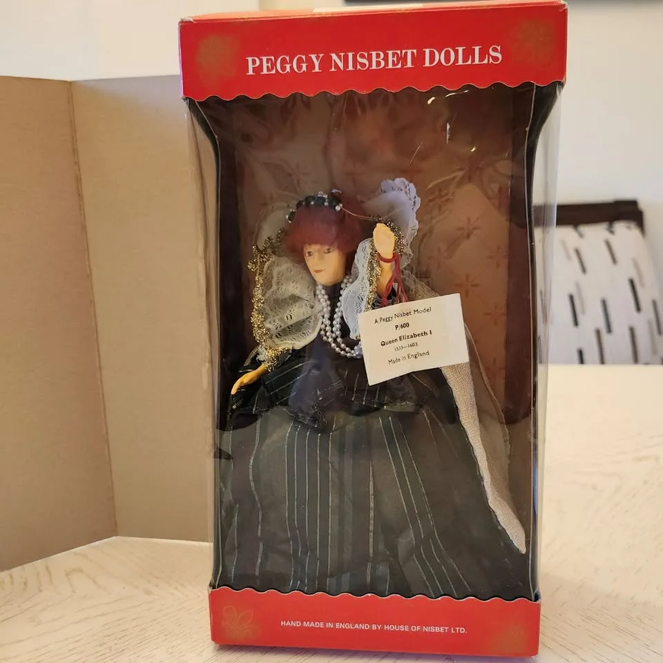 🧡 Peggy Nisbet Doll, Queen Elizabeth 1, Vintage 🧡 image indicator(5)