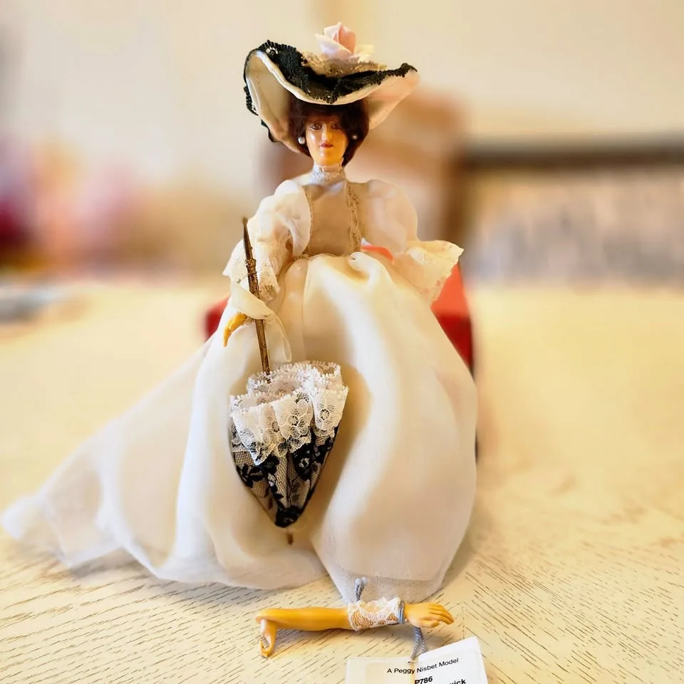 🧡 Peggy Nisbet Doll, Countess of Warwick, Lady Brooke, Vintage 🧡