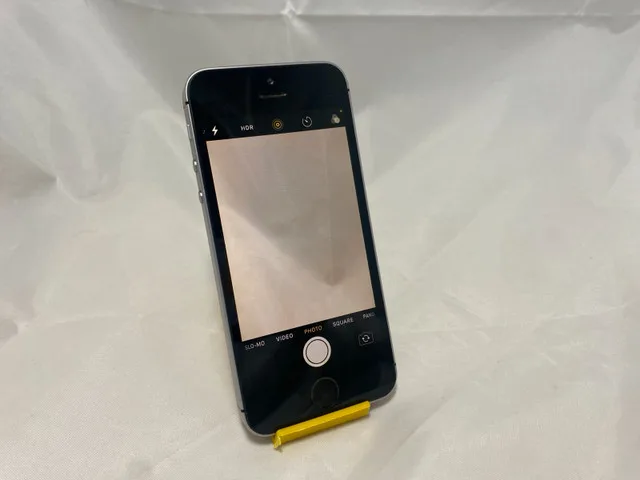 iPhone SE Space Gray (Unlocked) A1723 32GB IOS 15.7.9 image indicator(5)