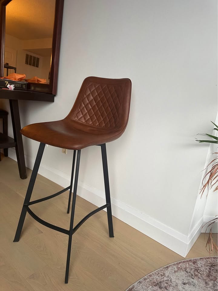 Set of 4 Structube counter stools (MALI) - photo 2