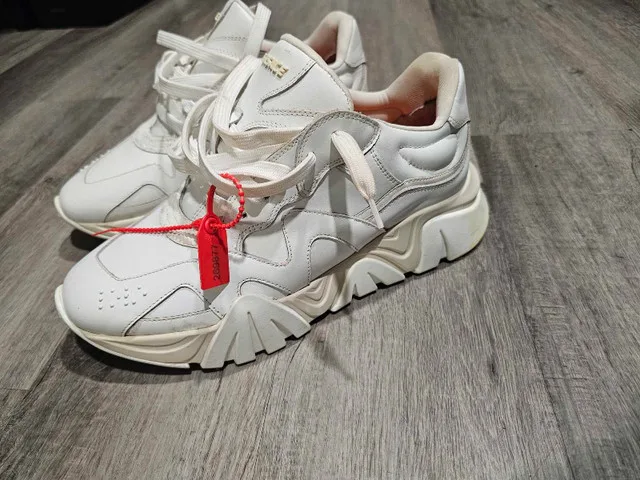 Versace Shoes image indicator(2)