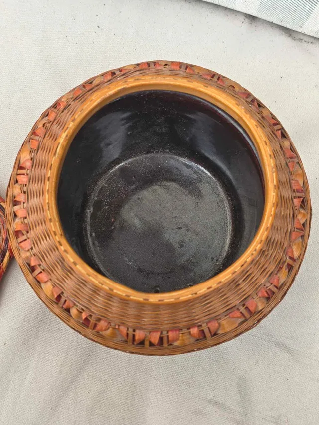 Wicker Basket with ceramic insert image indicator(3)