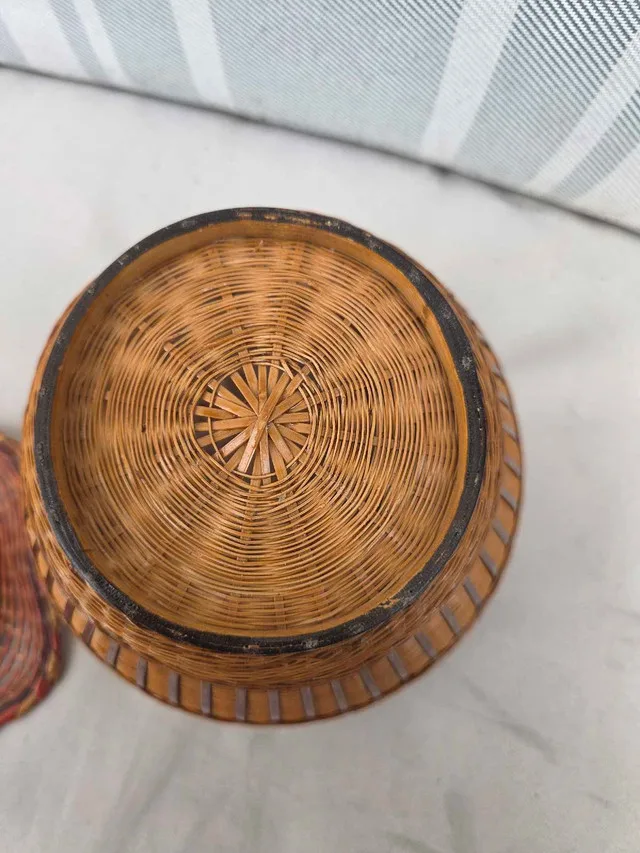 Wicker Basket with ceramic insert image indicator(5)