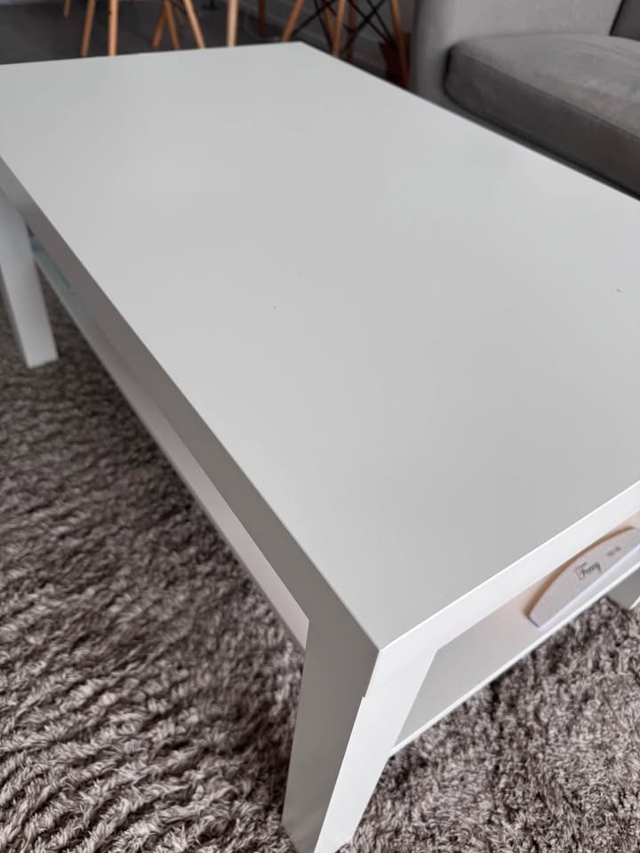 IKEA Table - photo 2