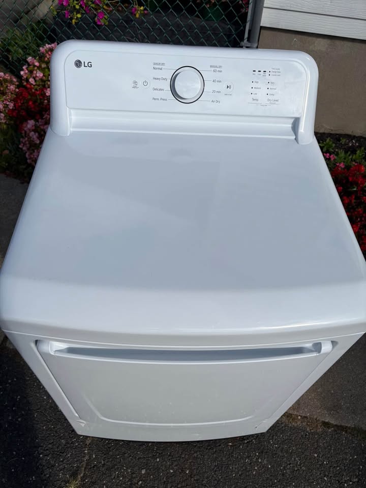 Like New LG Electric Dryer 27" - photo 2