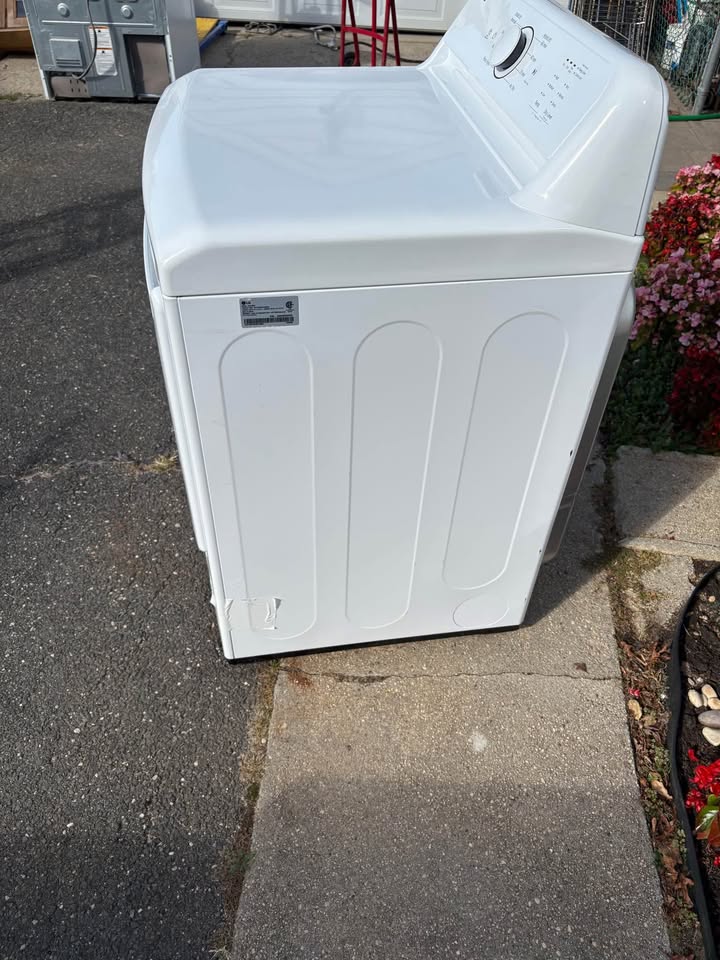Like New LG Electric Dryer 27" - photo 5