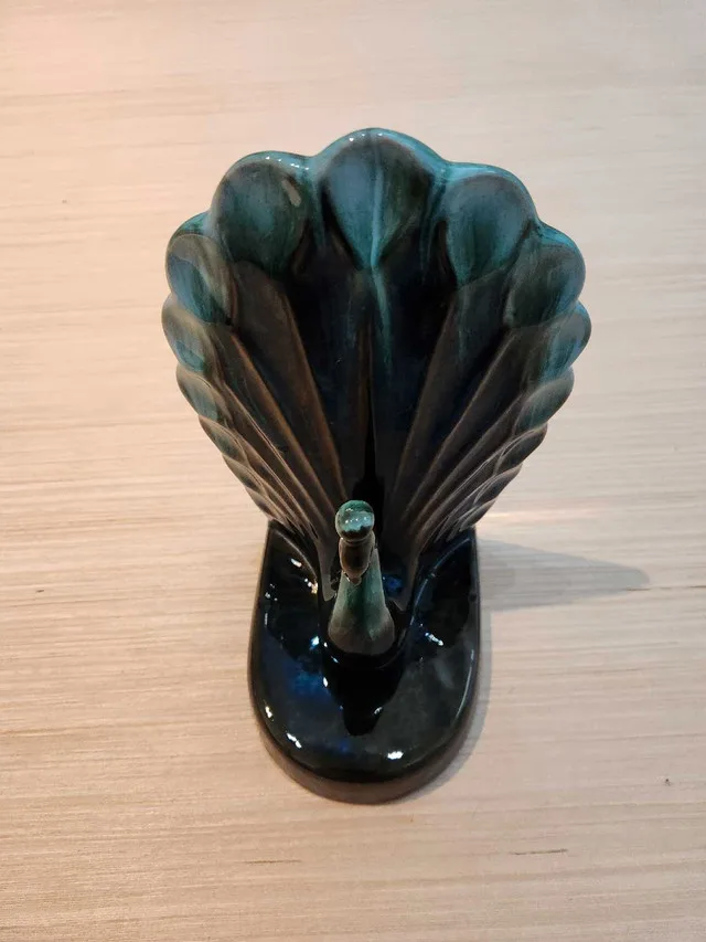 Blue Mountain Pottery Peacock image indicator(2)