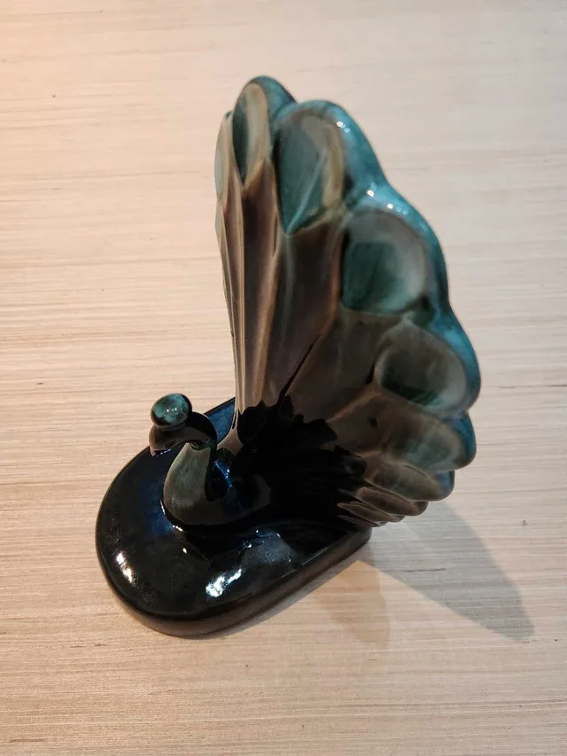 Blue Mountain Pottery Peacock image indicator(4)
