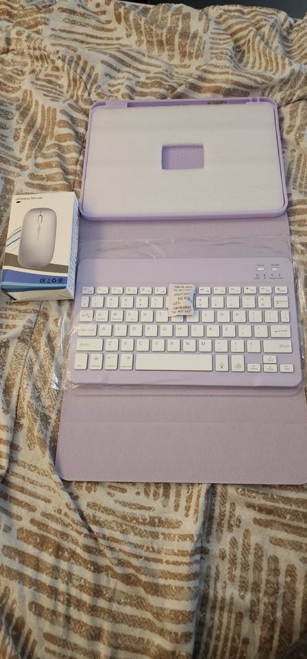 iPad 11th/10th Gen Case with Keyboard, Mouse Purple - photo 2
