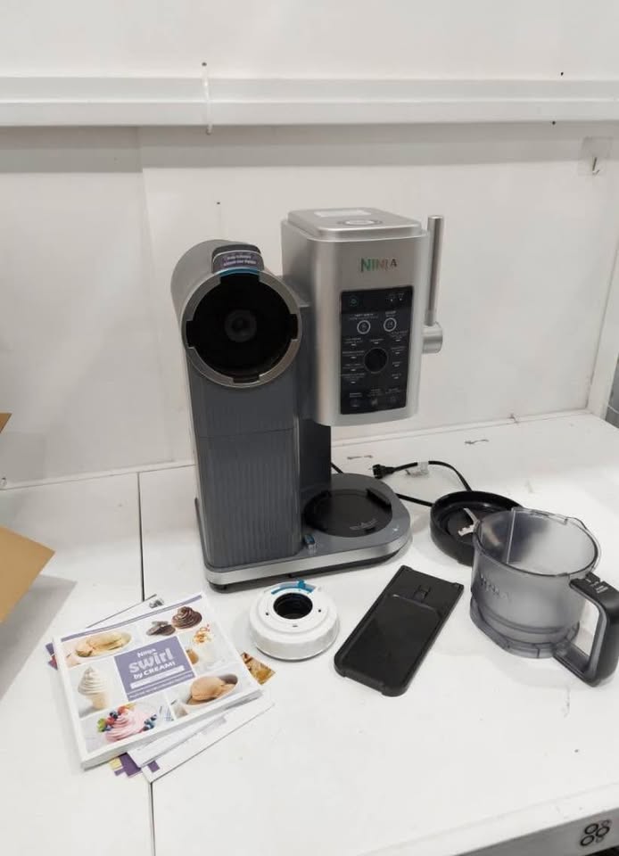 Ninja CREAMi Swirl Ice Cream & Soft Serve Machine - photo 3