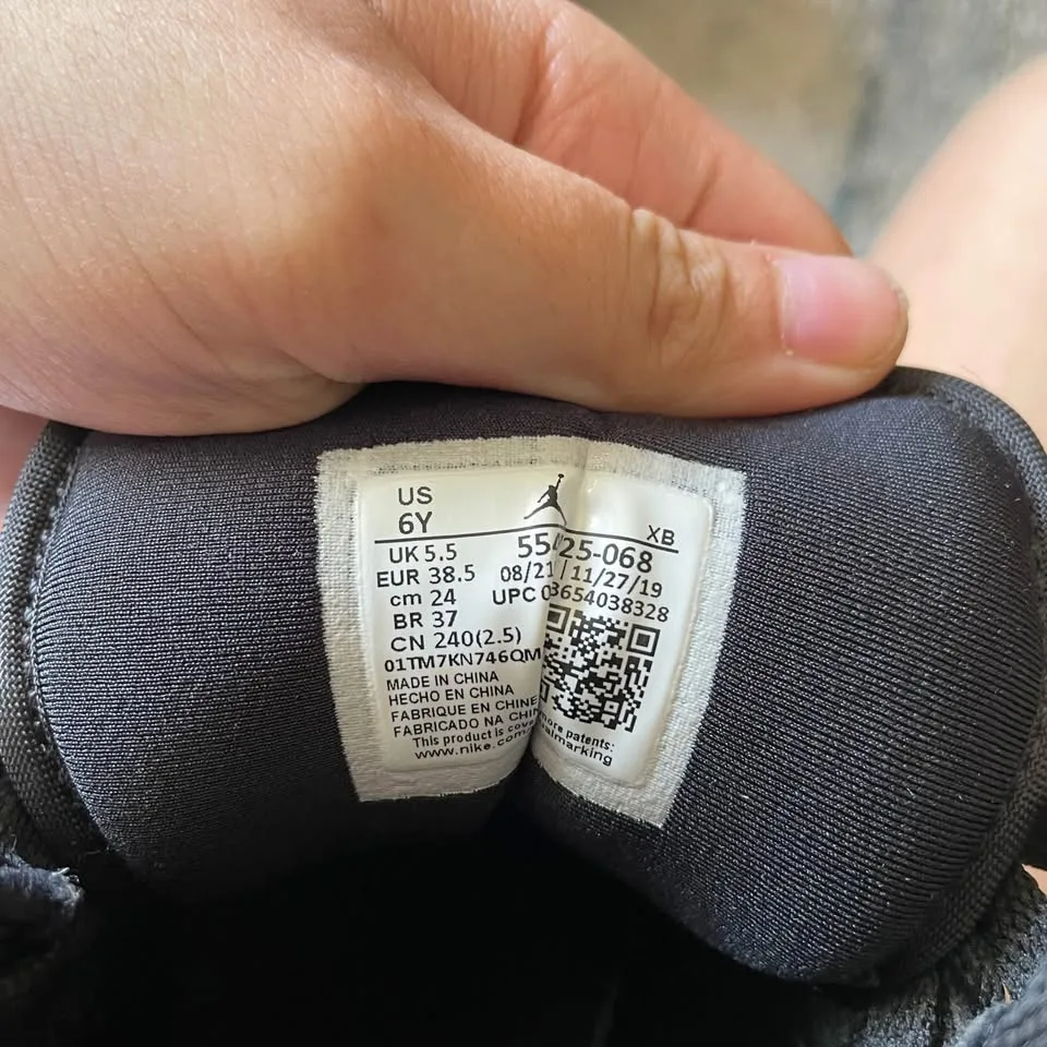 Air Jordan 1 Mid - Hyper Royal image indicator(4)