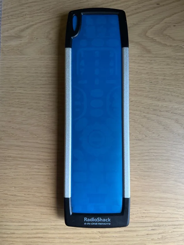 RadioShack 6 in 1 programmable remote image indicator(9)