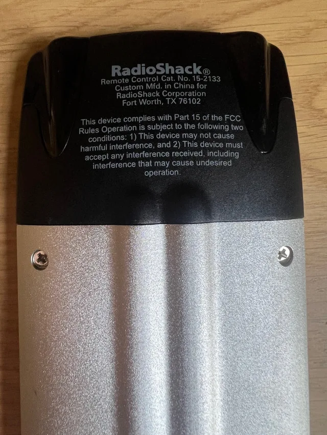 RadioShack 6 in 1 programmable remote image indicator(10)