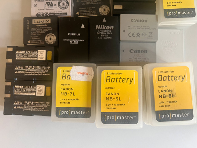 Camera Batteries - photo 4